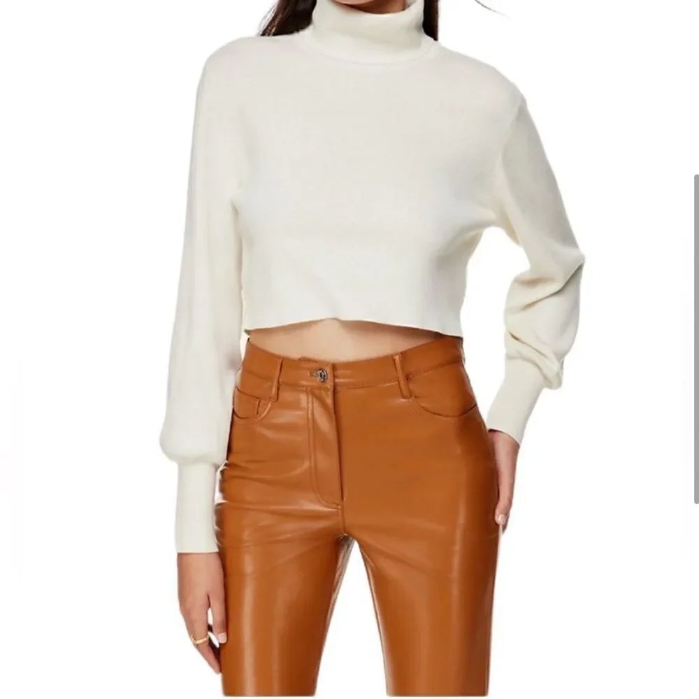 Aritzia Wilfred Rebecca Wool Blend Cropped Sweater Light Birch Ivory